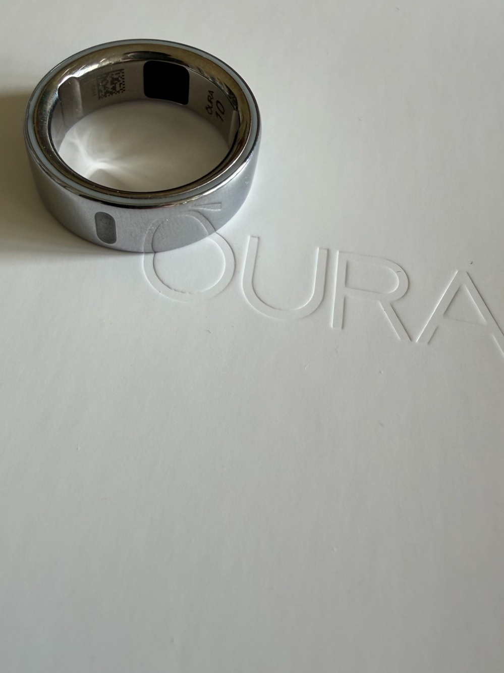 Oura Ring 4 - Silver - Great Condition size 10 - Picture 4 of 7
